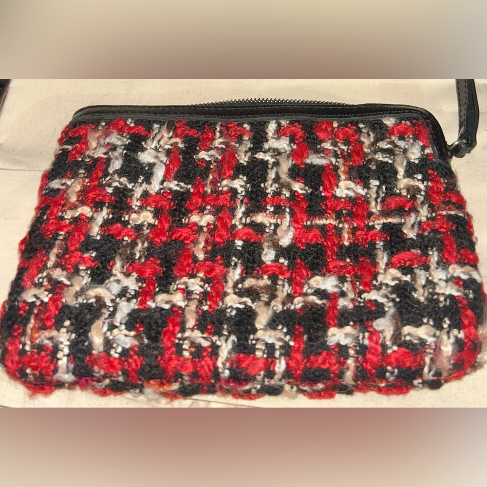 Patricia Nash Tartan Clutch Cassini Red White Black Knit NWT Wristlet - Picture 3 of 4